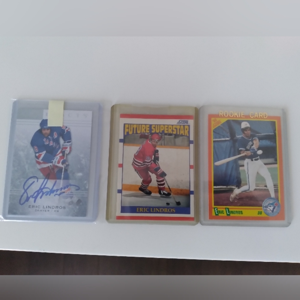 Eric Lindros Card Lot with Autographed Card and Two Rookies! Excellent Condition